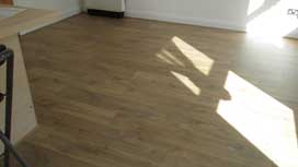 How to make your place look spacious with wood floors | Floor Fitting Experts